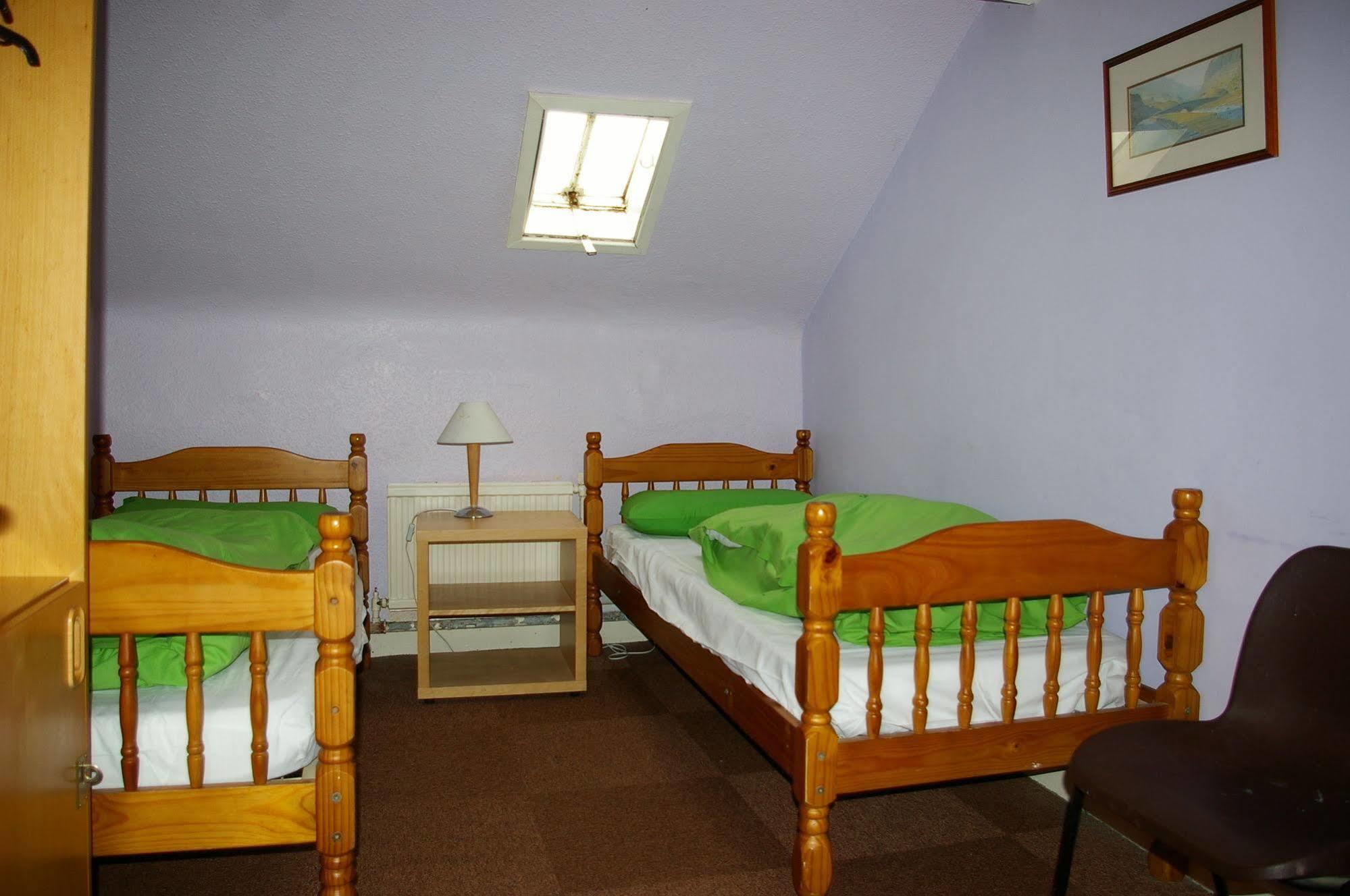 Yha Snowdon Ranger Hostel Llanberis Bagian luar foto