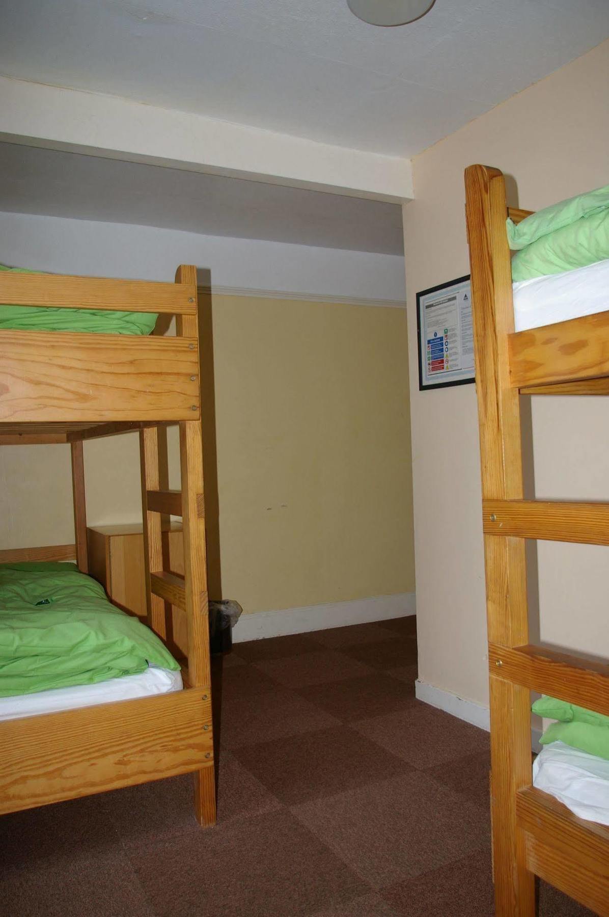 Yha Snowdon Ranger Hostel Llanberis Bagian luar foto